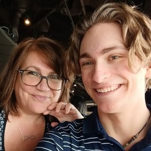 Meet your Posher, Mallory